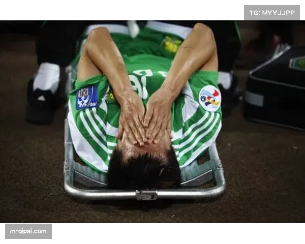 国安热身赛田玉达进球后肋部受伤离场：意外频发考验阵容深度